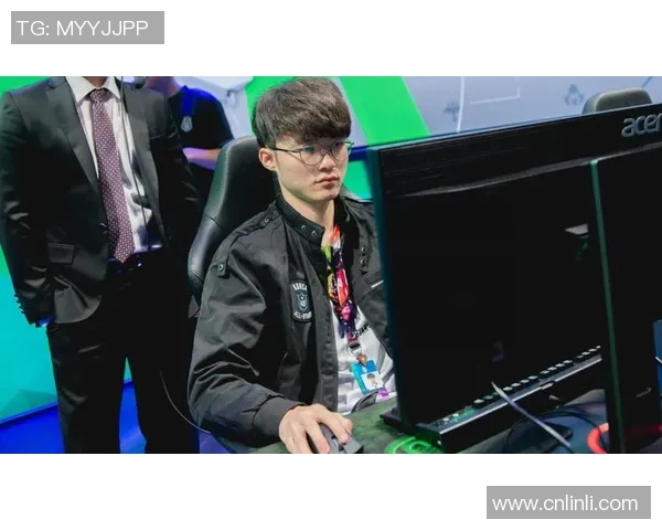 电竞新闻专访周秀英揭秘英雄联盟成功背后的策略与团队协作秘诀